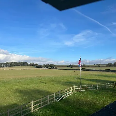 Вилла Spitfire View Aldington Экстерьер фото